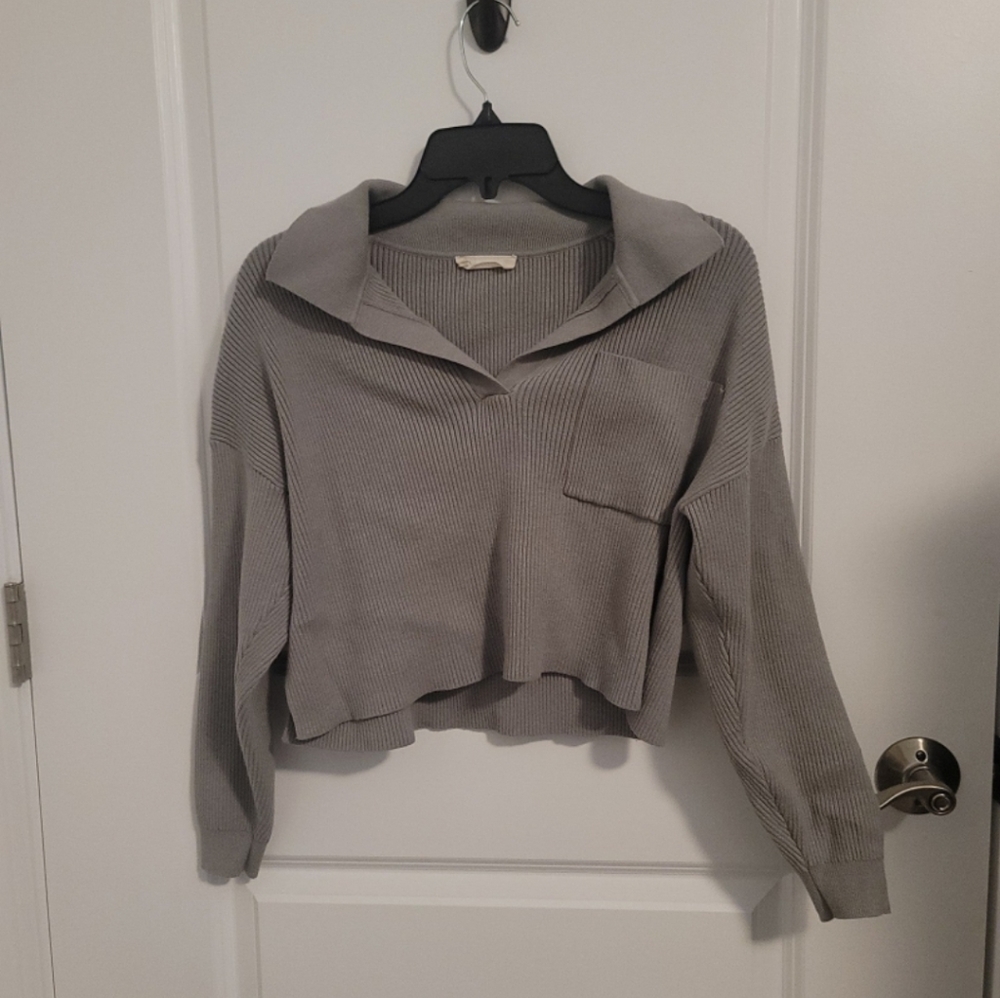 Altard State Knit Grey Cropped Sweater